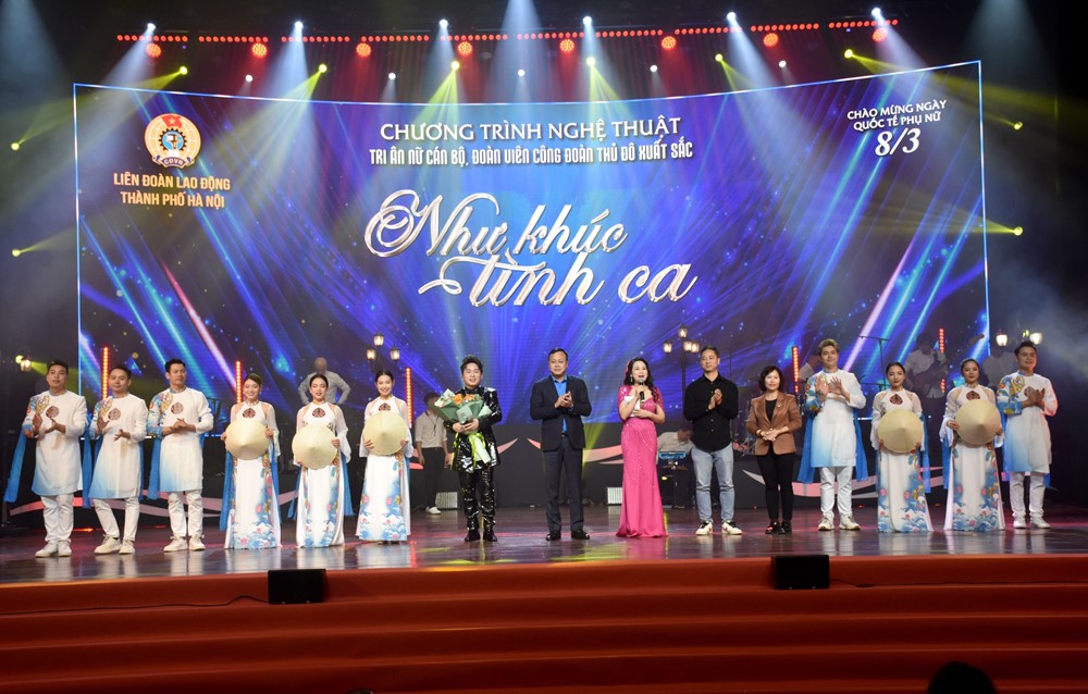 Tổ chức chương trình nghệ thuật đặc biệt tri ân nữ cán bộ, đoàn viên Công đoàn Thủ đô xuất sắc năm 2025 - ảnh 1