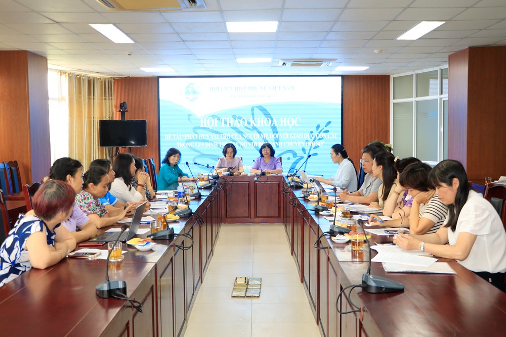 Đồng hành cùng con trong bối cảnh chuyển đổi số - ảnh 2