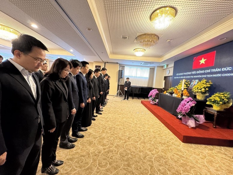 Đại sứ quán Việt Nam tại các nước tổ chức lễ viếng nguyên Chủ tịch nước Trần Đức Lương - ảnh 5