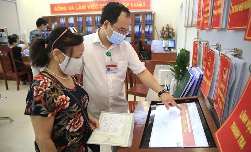 Đẩy nhanh tiến độ thực hiện chính sách, chế độ đối với CBCCVC khi sắp xếp bộ máy - ảnh 1