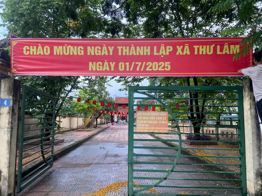 Đón chào “ngày hội” công bố vận hành chính quyền địa phương 2 cấp - ảnh 1