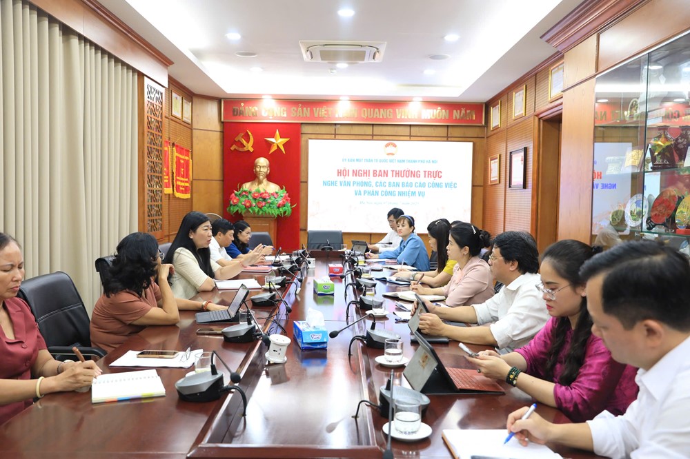 Họp với các Trưởng ban triển khai nhiệm vụ ngay sau kiện toàn tổ chức bộ máy - ảnh 1