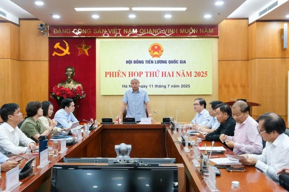 Đề xuất tăng lương tối thiểu vùng 7,2% từ 1/1/2016 - ảnh 1