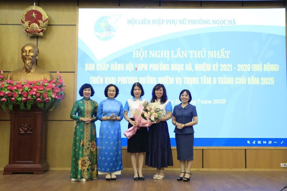 Hội LHPN phường Ngọc Hà: Quyết tâm chung sức, đồng lòng hoàn thành vượt mức và toàn diện các chỉ tiêu thi đua - ảnh 2
