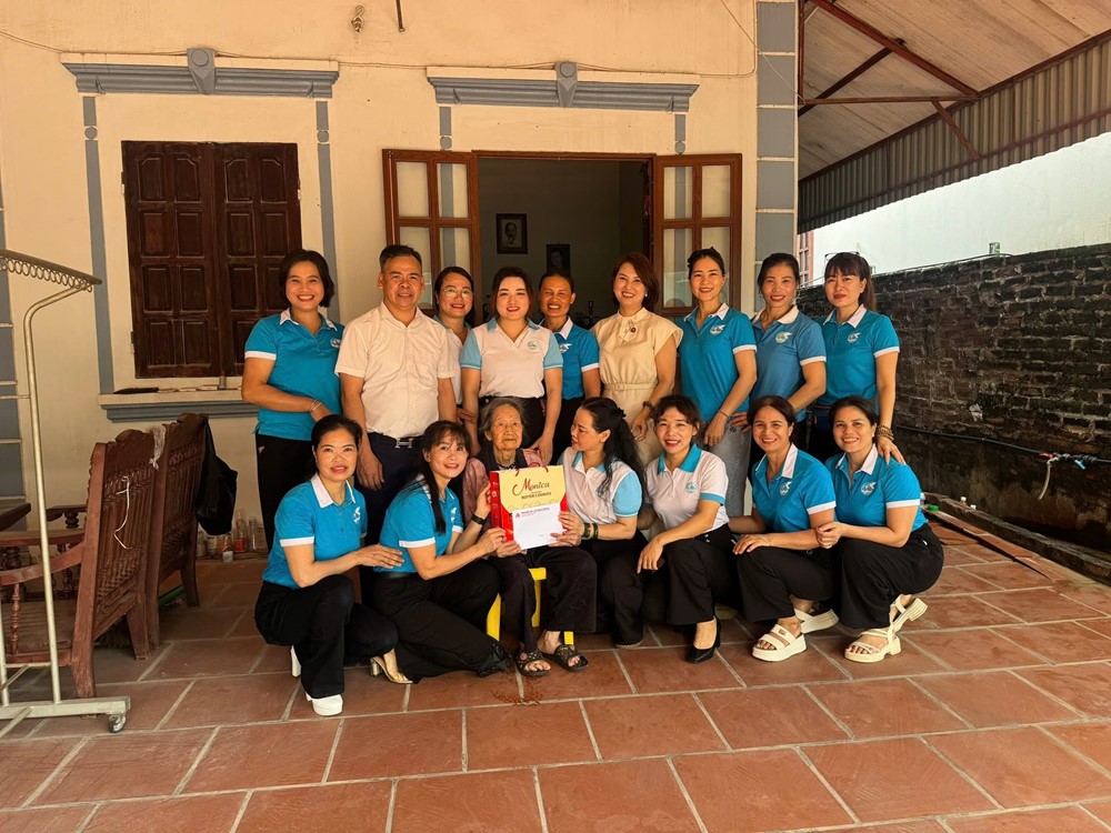 Hội LHPN xã Mê Linh: Thăm, tặng quà tri ân gia đình người có công với cách mạng  - ảnh 3