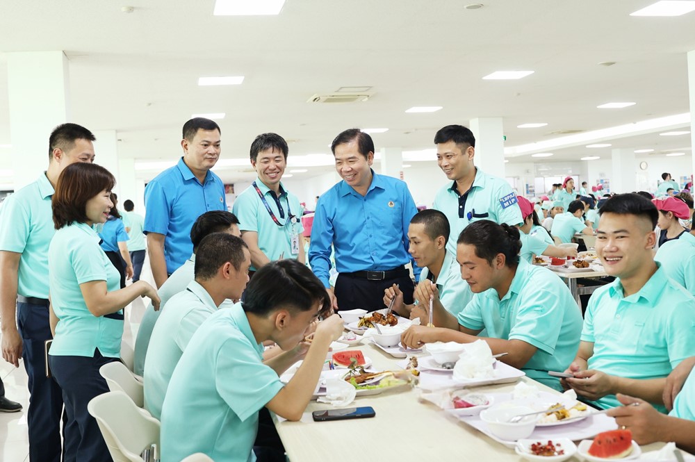 “Bữa cơm Công đoàn” ấm áp yêu thương của hơn 23.500 công nhân lao động  - ảnh 1