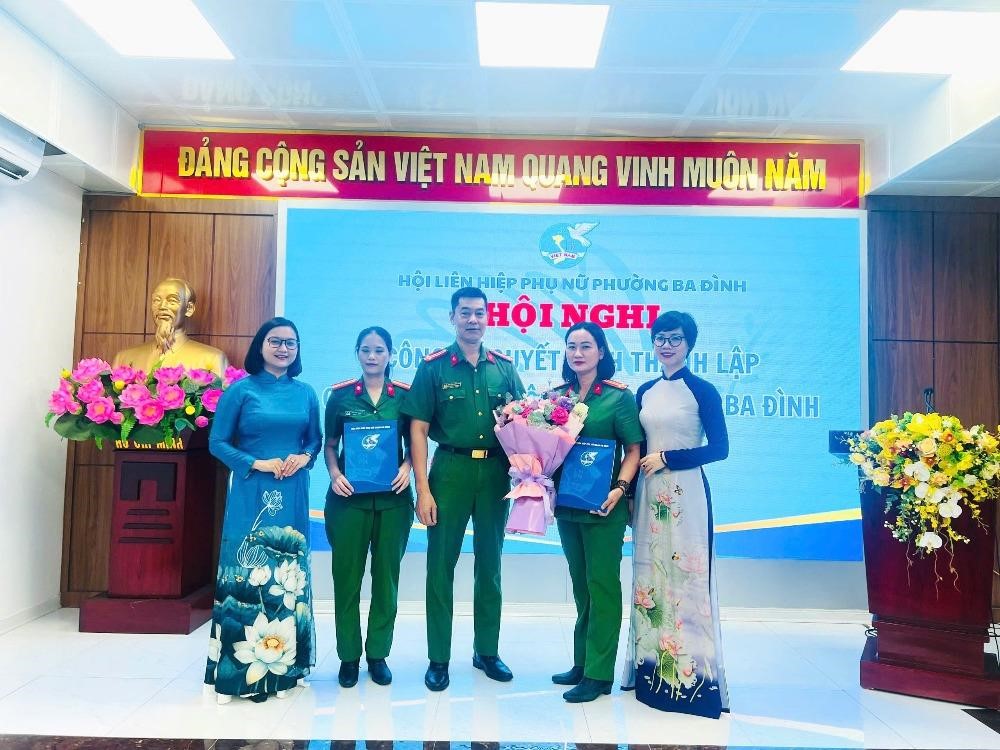Ra mắt Chi hội phụ nữ Công an phường Ba Đình - ảnh 1