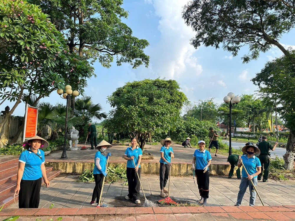 Mở đầu chuỗi hoạt động "Ngày cuối tuần xanh" tháng 8 của phụ nữ Đông Anh - ảnh 7