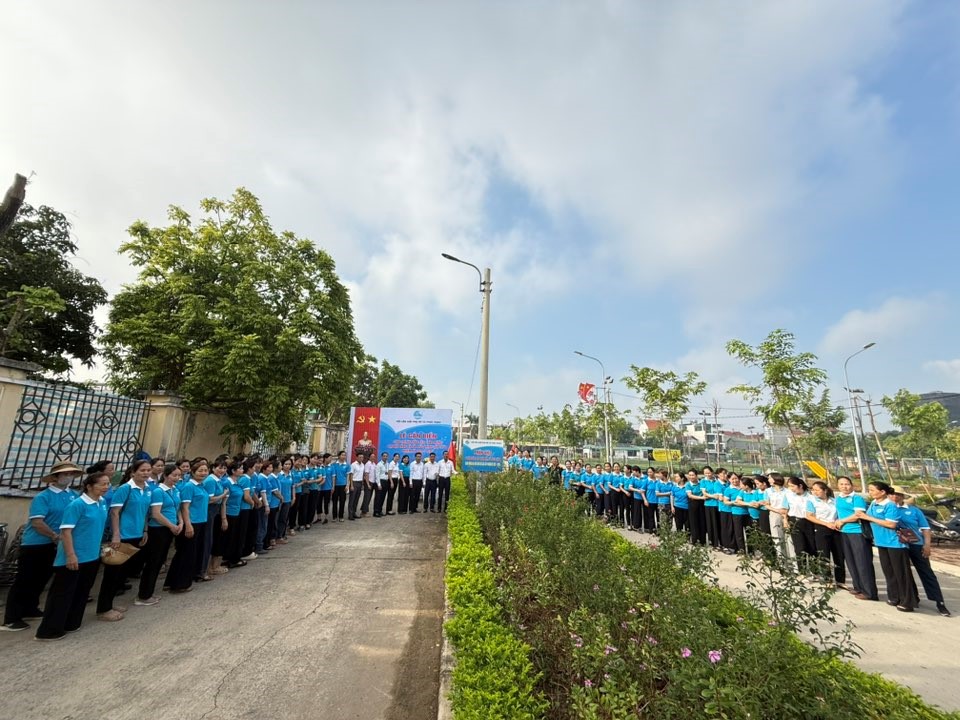 Hội LHPN xã Phúc Thịnh gắn biển phần việc chào mừng Đại hội Đảng bộ xã lần thứ I nhiệm kỳ 2025-2030 - ảnh 3