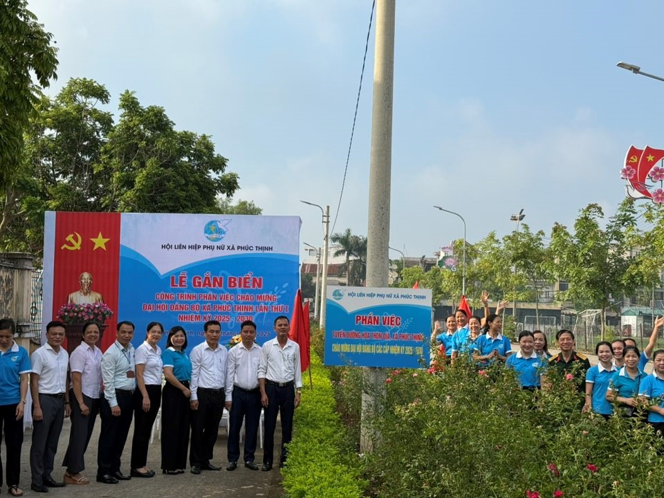Hội LHPN xã Phúc Thịnh gắn biển phần việc chào mừng Đại hội Đảng bộ xã lần thứ I nhiệm kỳ 2025-2030 - ảnh 1