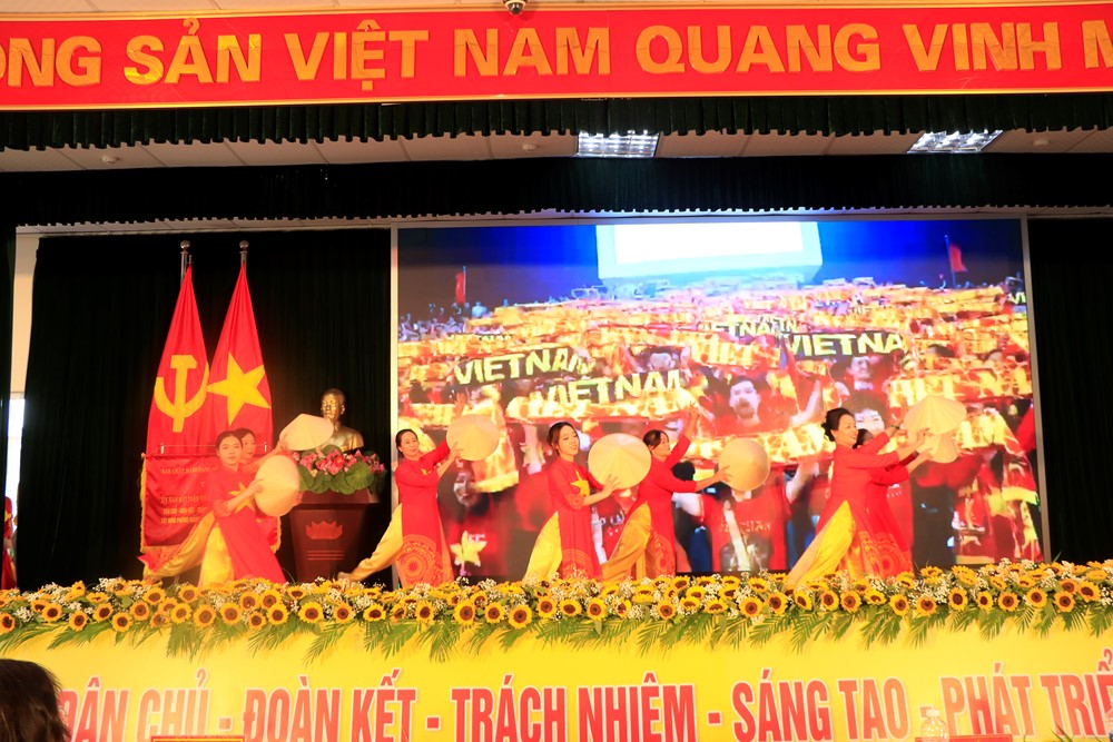 Bà Trần Thị Tố Tâm giữ chức Chủ tịch Ủy ban MTTQ Việt Nam phường Giảng Võ nhiệm kỳ 2025 - 2030. - ảnh 4