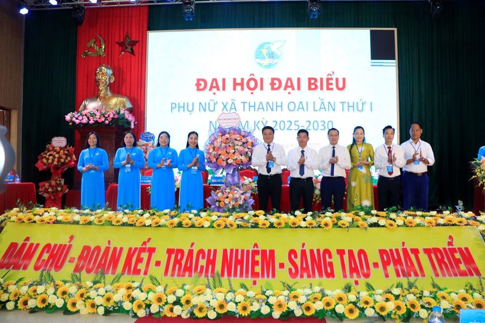 Bước phát triển với khí thế mới của phụ nữ Thanh Oai - ảnh 3