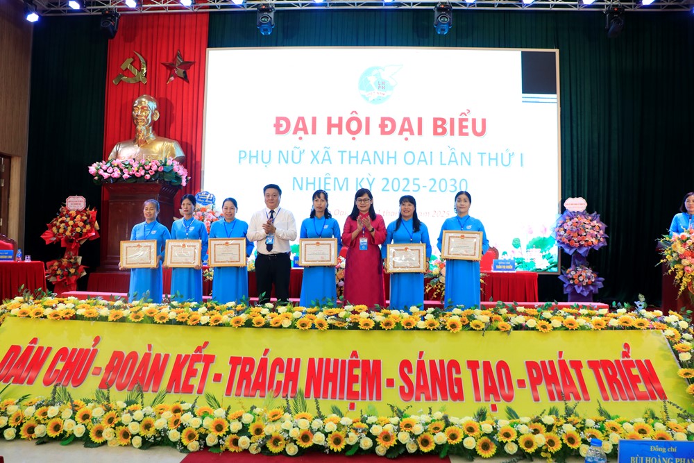 Bước phát triển với khí thế mới của phụ nữ Thanh Oai - ảnh 10