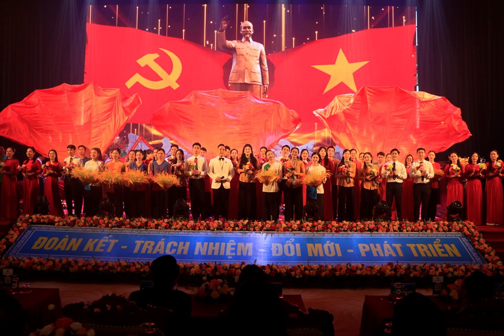 Hội LHPN xã Đông Anh phấn đấu trở thành điển hình, thí điểm mô hình mới trong tập hợp phụ nữ - ảnh 8