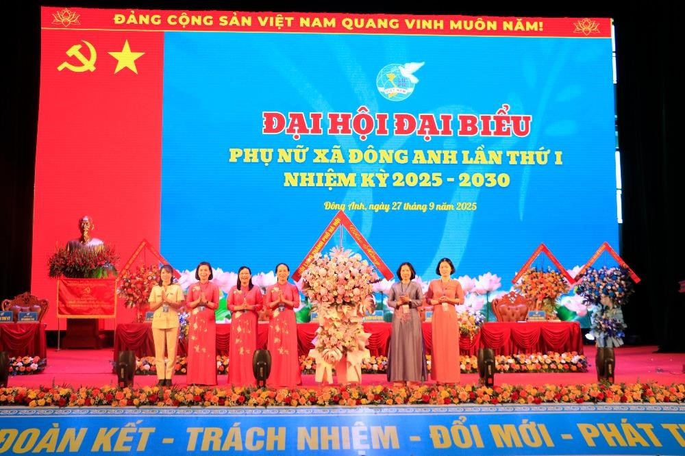 Hội LHPN xã Đông Anh phấn đấu trở thành điển hình, thí điểm mô hình mới trong tập hợp phụ nữ - ảnh 2