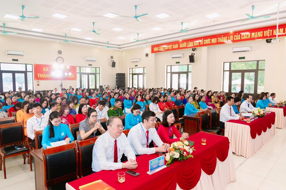 Đồng chí Nguyễn Thị Thuý Linh giữ chức Chủ tịch Hội LHPN xã Thiên Lộc nhiệm kỳ 2025 – 2030  - ảnh 1