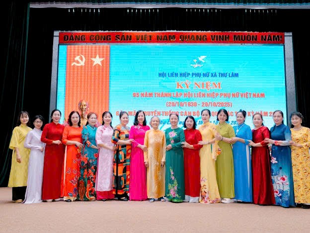 Hội LHPN xã Thư Lâm: Gặp gỡ, tri ân cán bộ Hội qua các thời kỳ - ảnh 10
