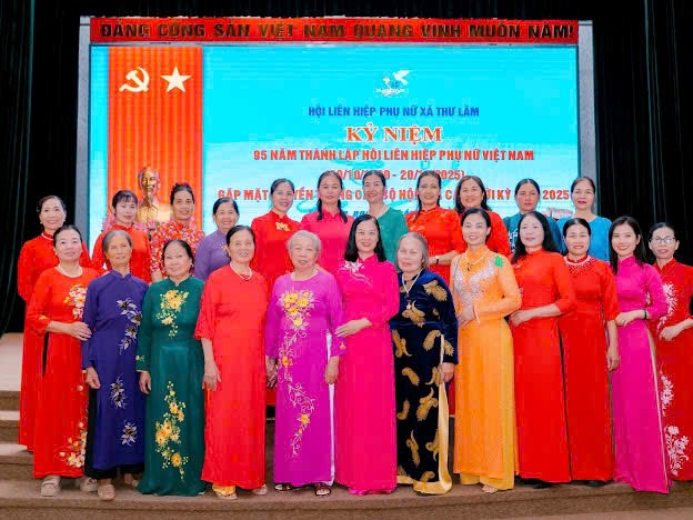 Hội LHPN xã Thư Lâm: Gặp gỡ, tri ân cán bộ Hội qua các thời kỳ - ảnh 13