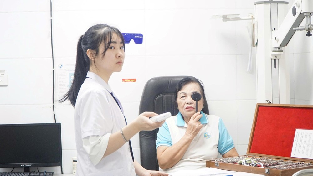 Hội LHPN phường Ba Đình: Khám sức khỏe miễn phí cho cán bộ, hội viên nòng cốt - ảnh 10
