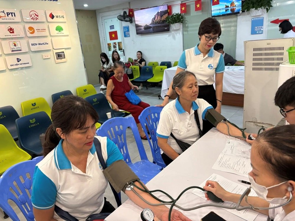Hội LHPN phường Ba Đình: Khám sức khỏe miễn phí cho cán bộ, hội viên nòng cốt - ảnh 8