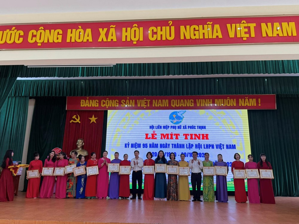 Sôi nổi các hoạt động chào mừng 20/10 của phụ nữ Phúc Thịnh - ảnh 7