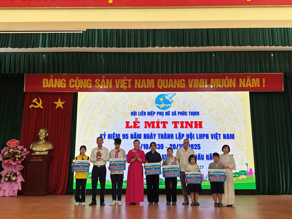 Sôi nổi các hoạt động chào mừng 20/10 của phụ nữ Phúc Thịnh - ảnh 8