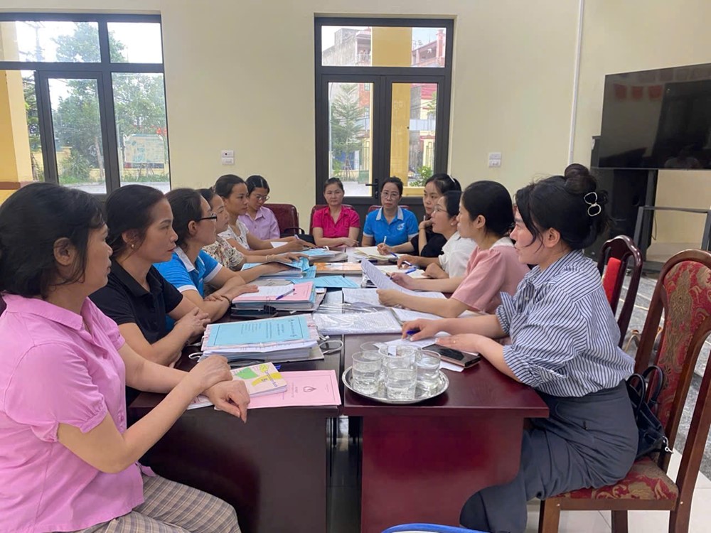 Hội LHPN xã Thư Lâm: Kiểm tra công tác chấp hành Điều lệ Hội và tình hình vay vốn tại 56 chi hội  - ảnh 6