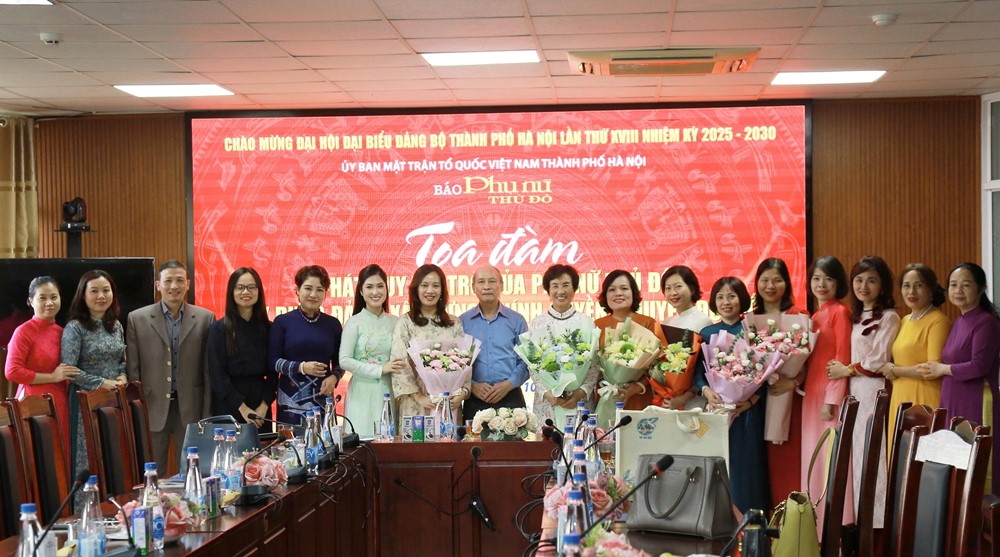 Trực tiếp Tọa đàm “Phát huy vai trò của phụ nữ Thủ đô trong xây dựng Đảng, xây dựng chính quyền, chuyển đổi số vững bước vào kỷ nguyên mới“ - ảnh 23