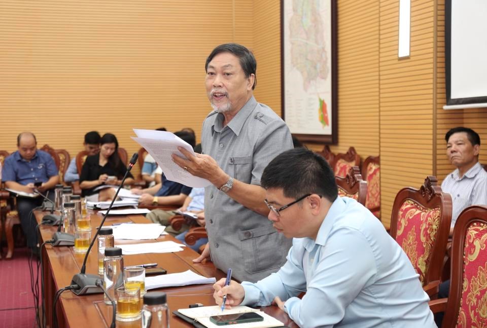 Đoàn đại biểu Quốc hội thành phố Hà Nội tiếp xúc cử tri, lấy ý kiến đóng góp  Luật Đất đai (sửa đổi) - ảnh 3