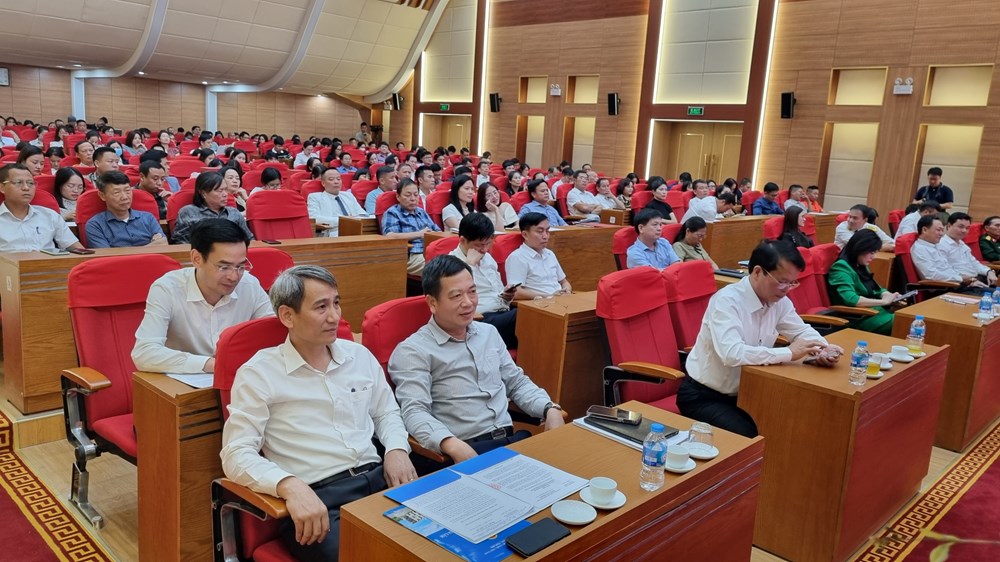 Huyện Gia Lâm: Biểu dương doanh nghiệp, doanh nhân tiêu biểu và công bố thành lập Hội Doanh nghiệp - ảnh 1