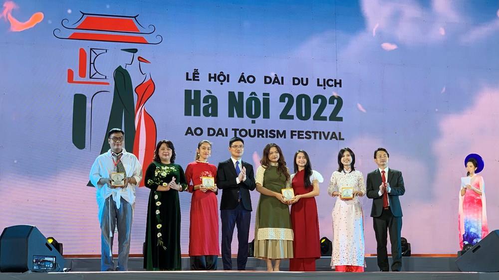 Lễ hội Áo dài du lịch Hà Nội 2022 thu hút hơn 30.000 lượt khách - ảnh 8