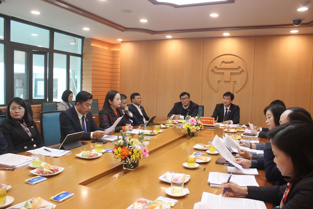 Các đại biểu HĐND thành phố Hà Nội: Đề xuất các giải pháp về lưu thông tiền tệ và gỡ khó cho bất động sản - ảnh 1