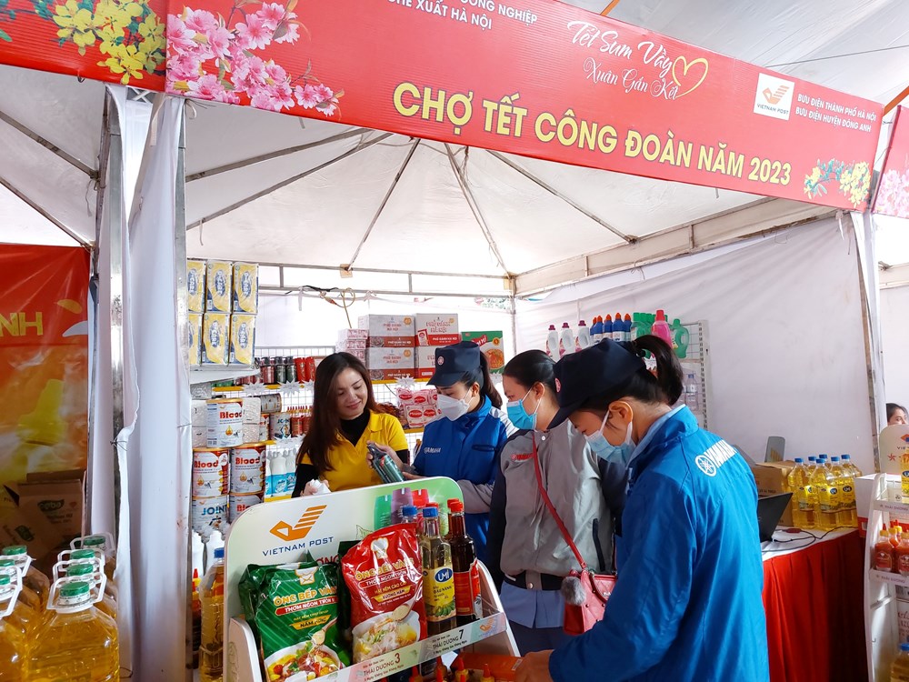 10 gian hàng “Chợ Tết Công đoàn” bán giảm giá cho đoàn viên, người lao động Kim Chung-Đông Anh - ảnh 3