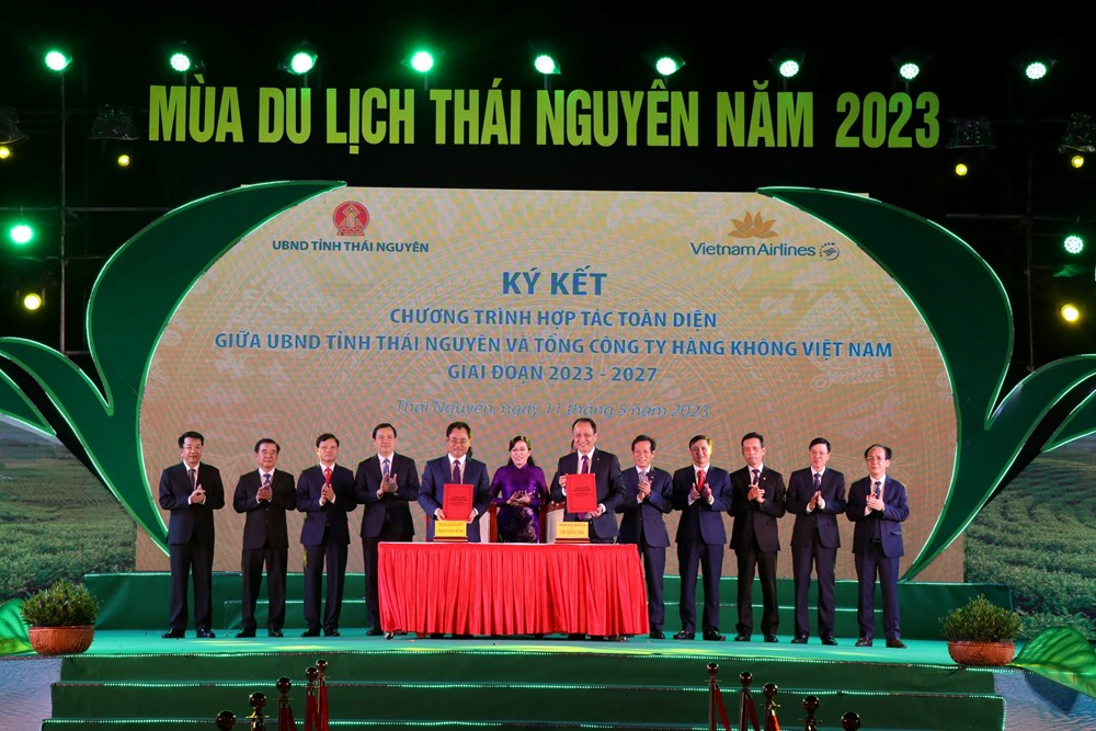 Vietnam Airlines hợp tác toàn diện với tỉnh Thái Nguyên: Xúc tiến phát triển du lịch - ảnh 1