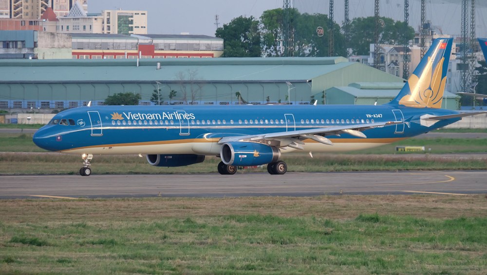 Vietnam Airlines tăng tần suất đi Singapore - ảnh 1