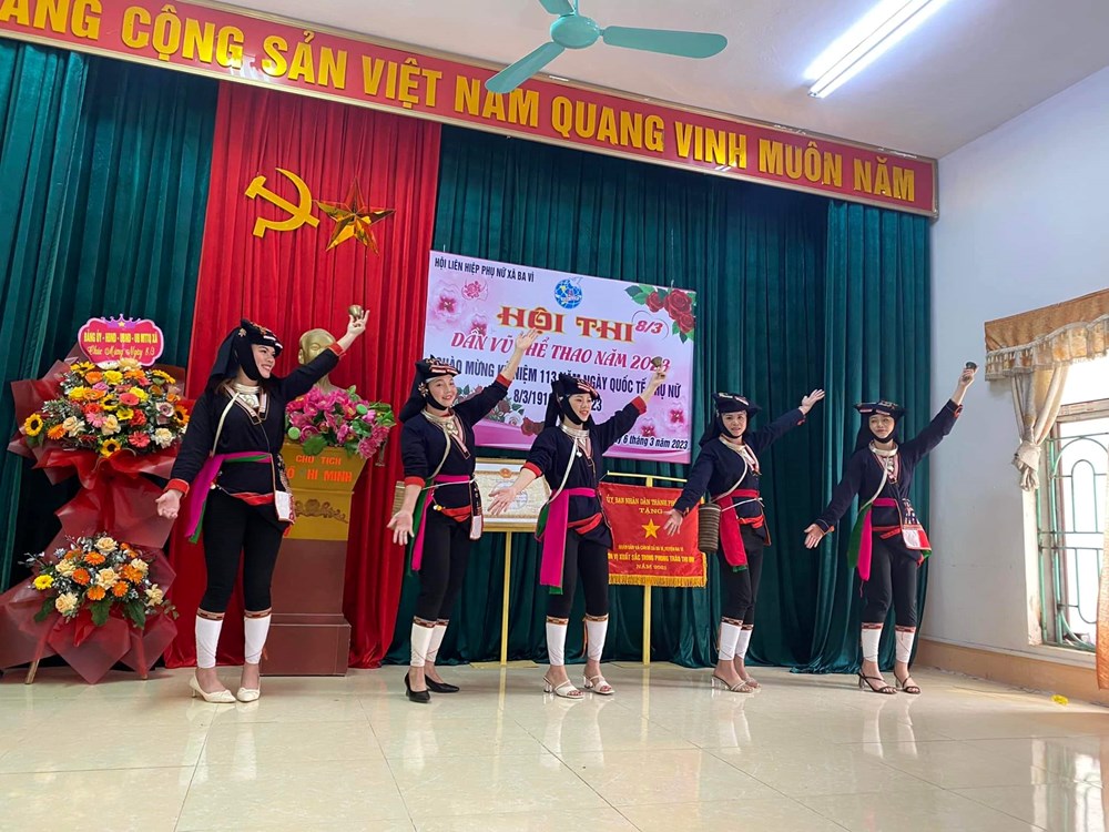 15 năm hợp nhất về Hà Nội: Các xã miền núi huyện Ba Vì đã vươn lên thoát nghèo - ảnh 3