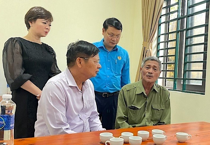 Công đoàn Việt Nam chia sẻ với gia đình đoàn viên trong vụ cháy chung cư mini - ảnh 2