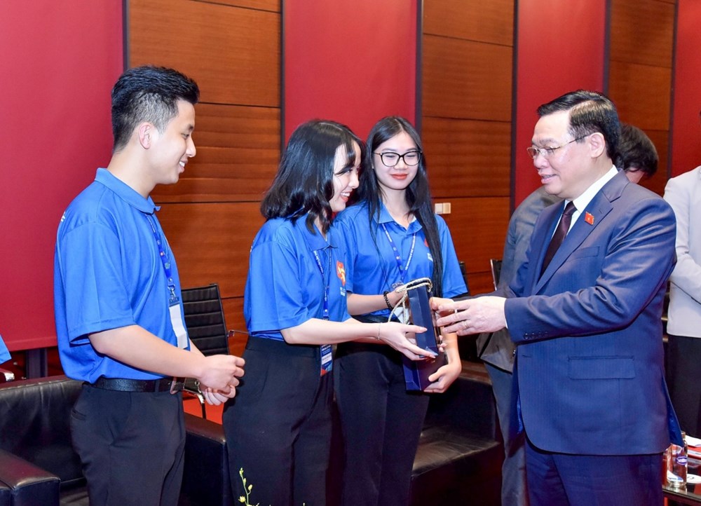Chủ tịch Quốc hội Vương Đình Huệ gặp mặt thanh niên Việt Nam tiêu biểu - ảnh 2