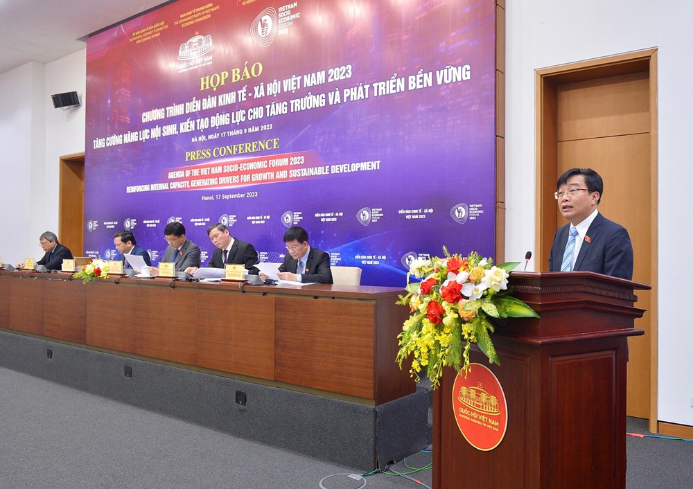 Ngày 19/9, sẽ diễn ra Diễn đàn Kinh tế - Xã hội Việt Nam 2023 tháo gỡ khó khăn cho sản xuất kinh doanh - ảnh 2