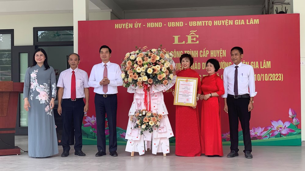 Phó Bí thư Thường trực Thành uỷ Nguyễn Thị Tuyến dự khánh thành công trình cấp Thành phố  - ảnh 5