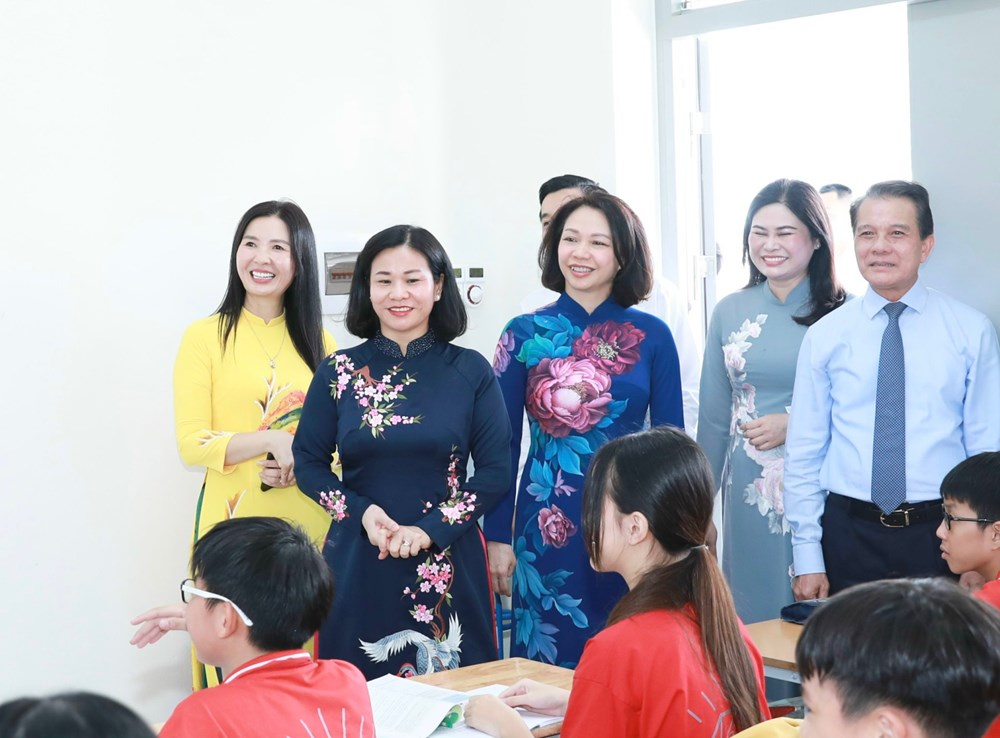 Phó Bí thư Thường trực Thành uỷ Nguyễn Thị Tuyến dự khánh thành công trình cấp Thành phố  - ảnh 2