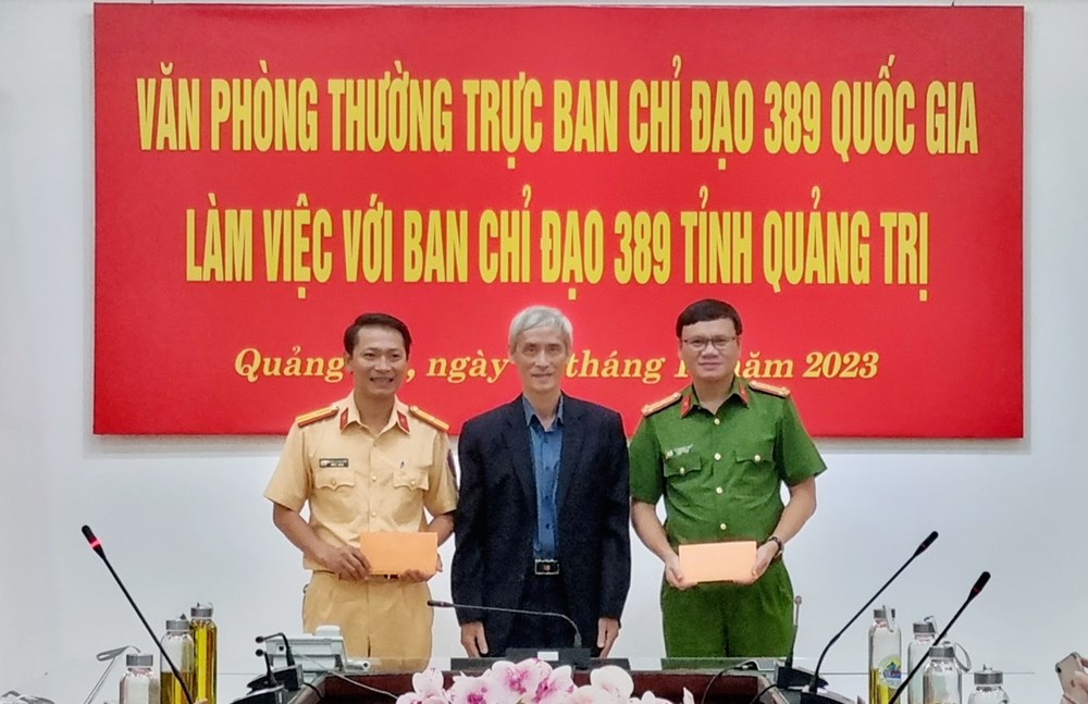 Phó Thủ tướng Trần Lưu Quang khen tập thể, cá nhân triệt phá các đường dây mua bán 20kg ma túy - ảnh 3