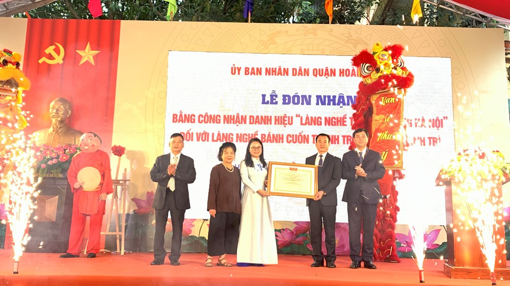 Làng nghề bánh cuốn Thanh Trì được công nhận làng nghề truyền thống  - ảnh 7