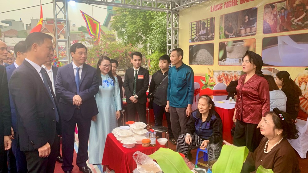 Làng nghề bánh cuốn Thanh Trì được công nhận làng nghề truyền thống  - ảnh 6