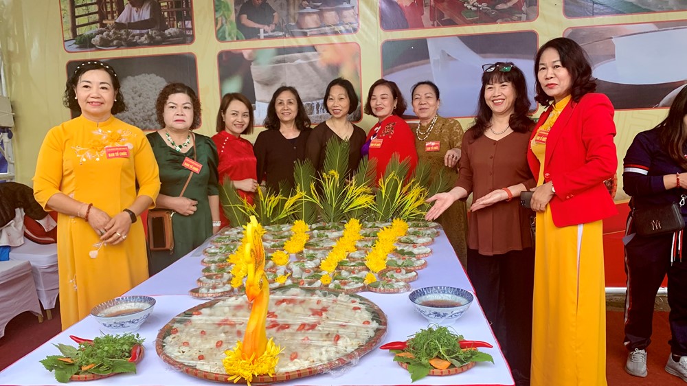 Làng nghề bánh cuốn Thanh Trì được công nhận làng nghề truyền thống  - ảnh 5