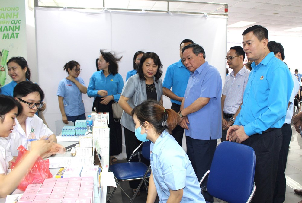 Hơn 600 công nhân Khu Công nghiệp và chế xuất Hà Nội được khám sức khỏe miễn phí - ảnh 3