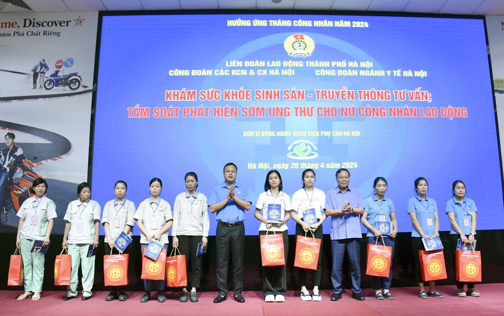 Hơn 600 công nhân Khu Công nghiệp và chế xuất Hà Nội được khám sức khỏe miễn phí - ảnh 6