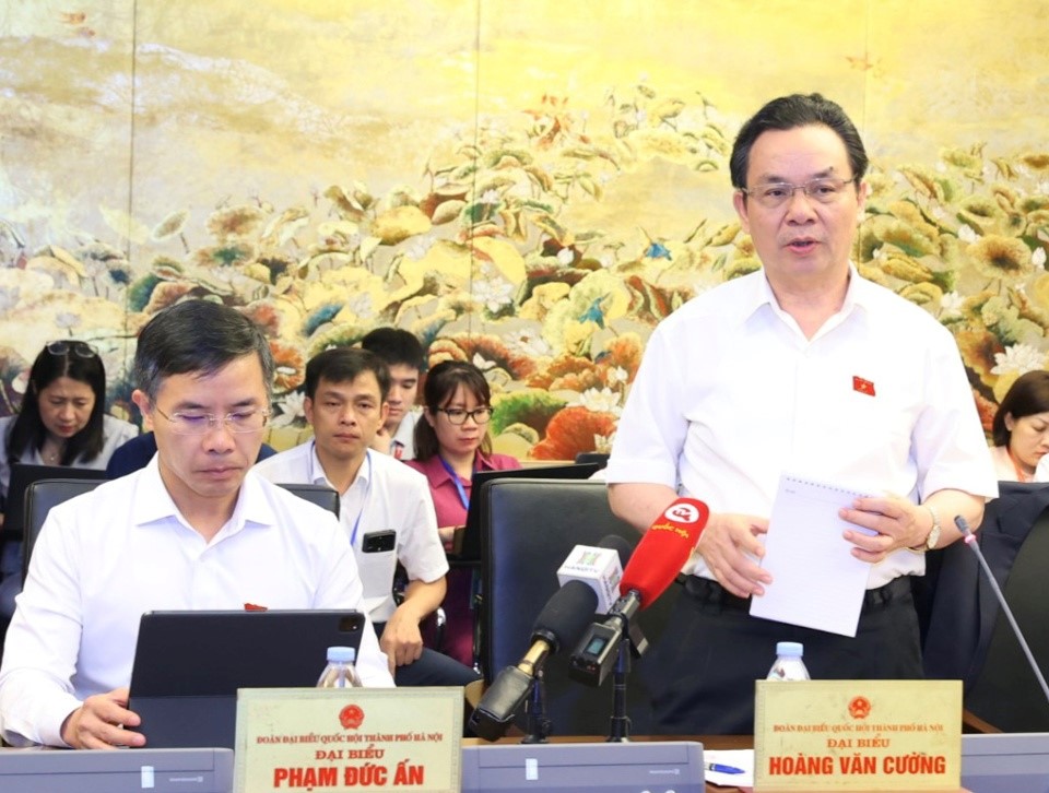Giá vàng biến động: Nếu đầu tư chạy theo vàng quốc tế có khi mất nhiều hơn được - ảnh 1