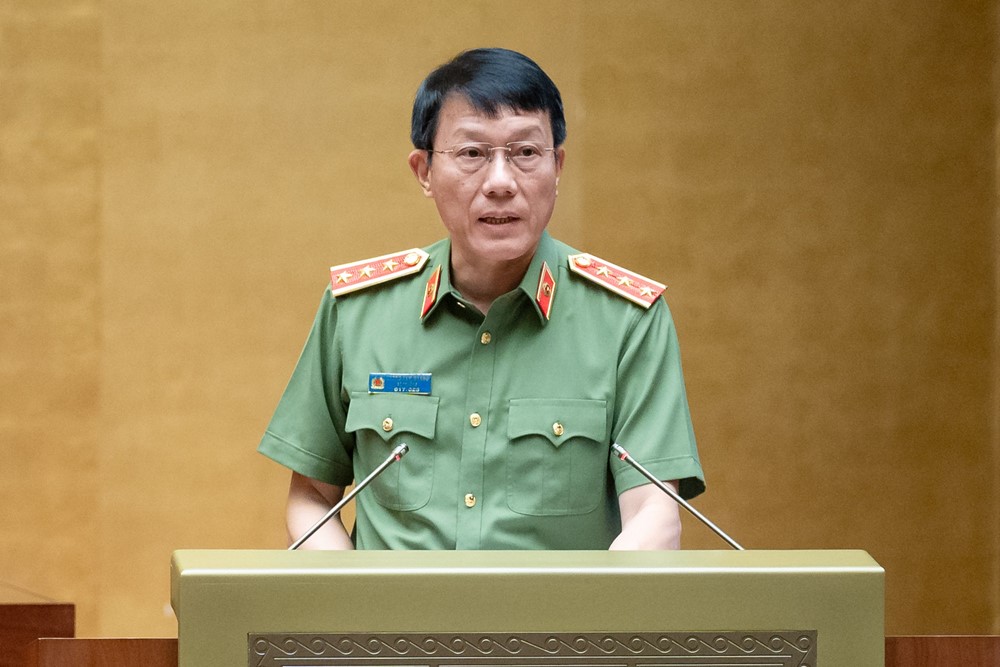 Bộ trưởng Bộ Công an trình bày dự án Luật Phòng cháy, chữa cháy và cứu nạn, cứu hộ - ảnh 1
