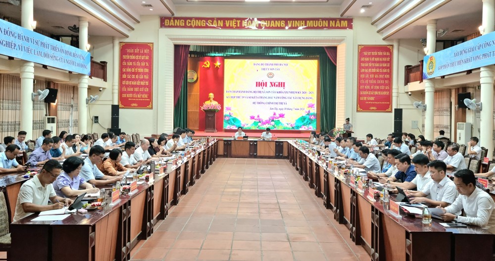 Sơn Tây: Chuẩn bị tổ chức chu đáo lễ kỷ niệm 100 năm thành lập thị xã - ảnh 1